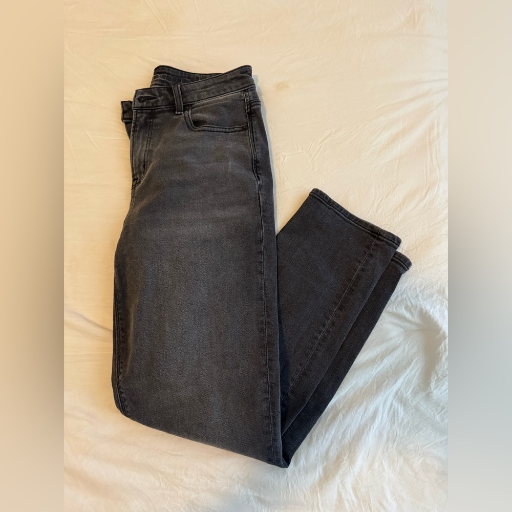 American Eagle Black Charcoal Mom Jeans